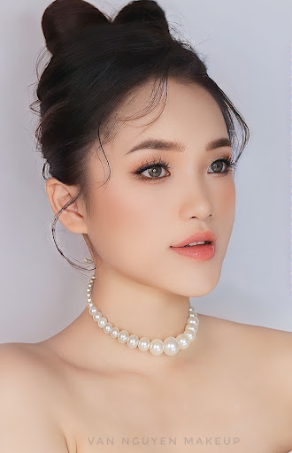 Makeup Vân Nguyễn